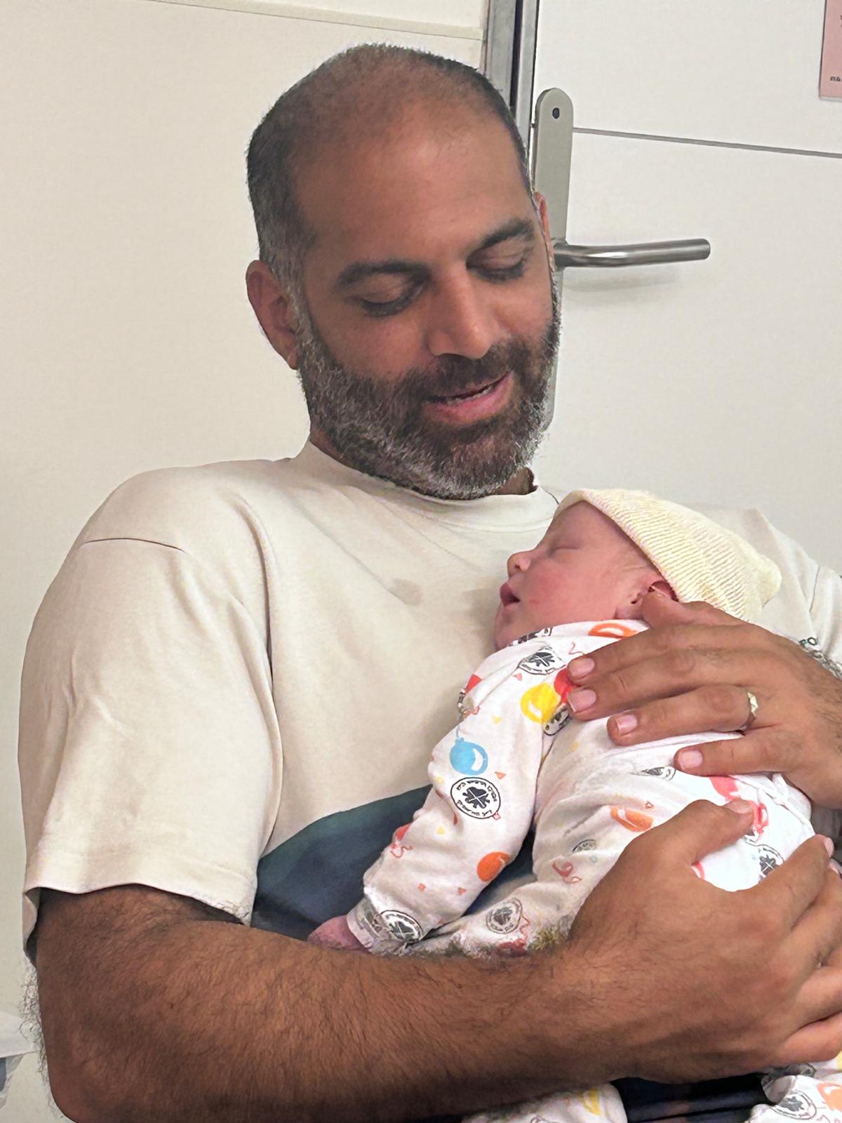 רועי רוסטמי