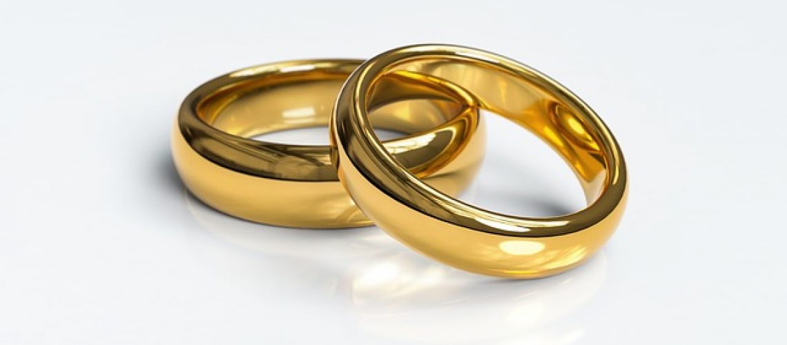 טבעת אירוסין וטבעת נישואין